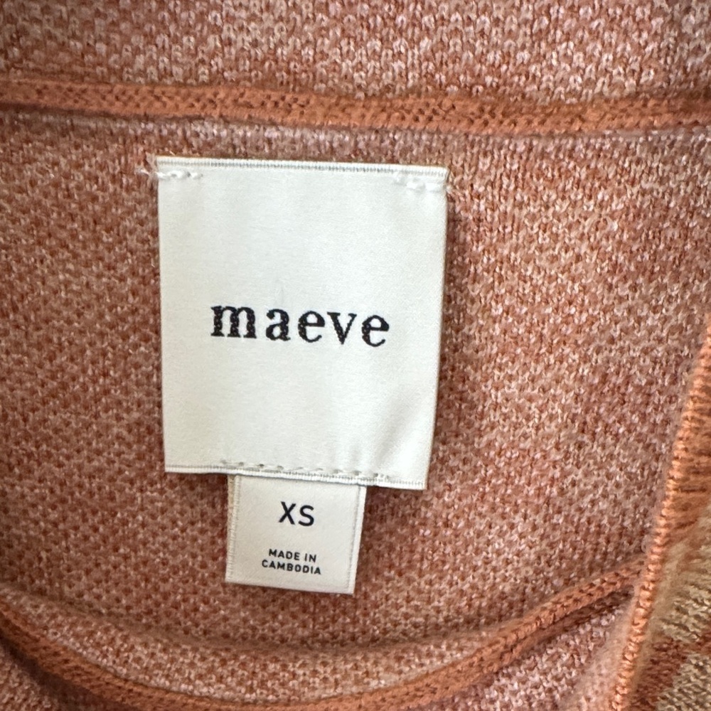 Maeve Brown Checkered Sweater with Pink Heart from Anthropologie - Picture 2 of 10